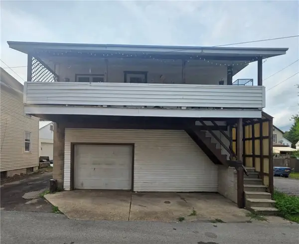 416 1/2 Highland Ave, Kittanning, PA 16201