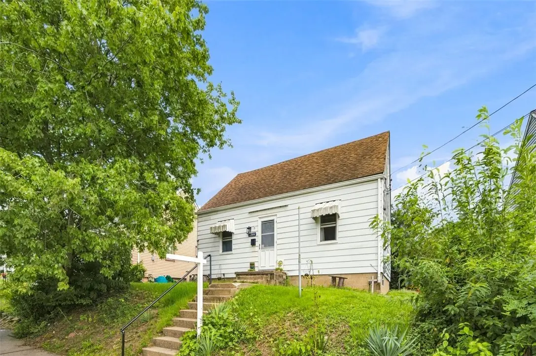 3506 College Ave, Beaver Falls, PA 15010 - #1
