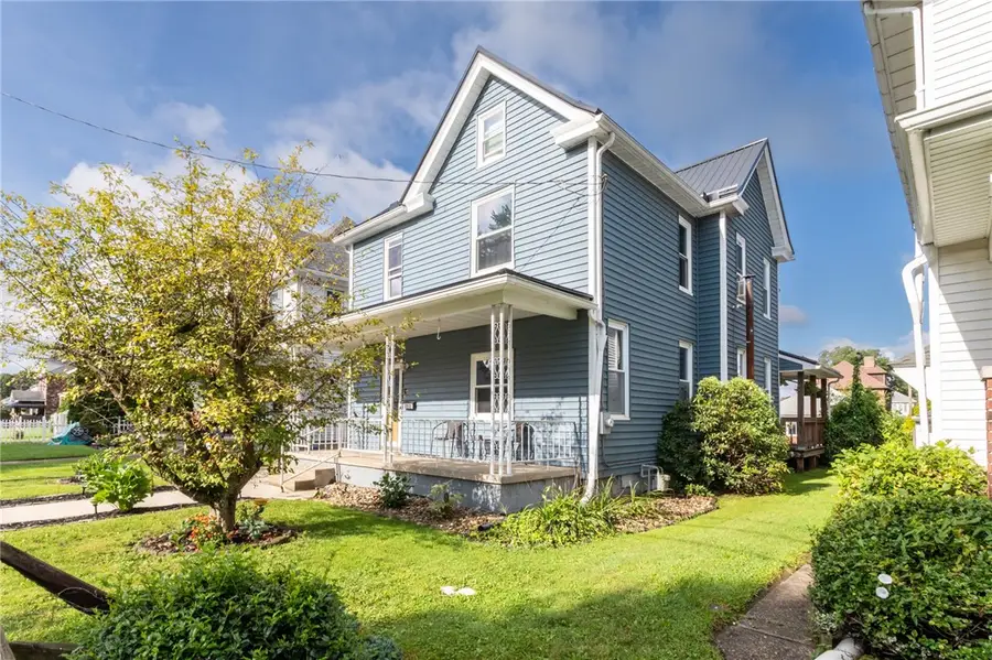 1212 Vine St, Connellsville, PA 15425 - #3