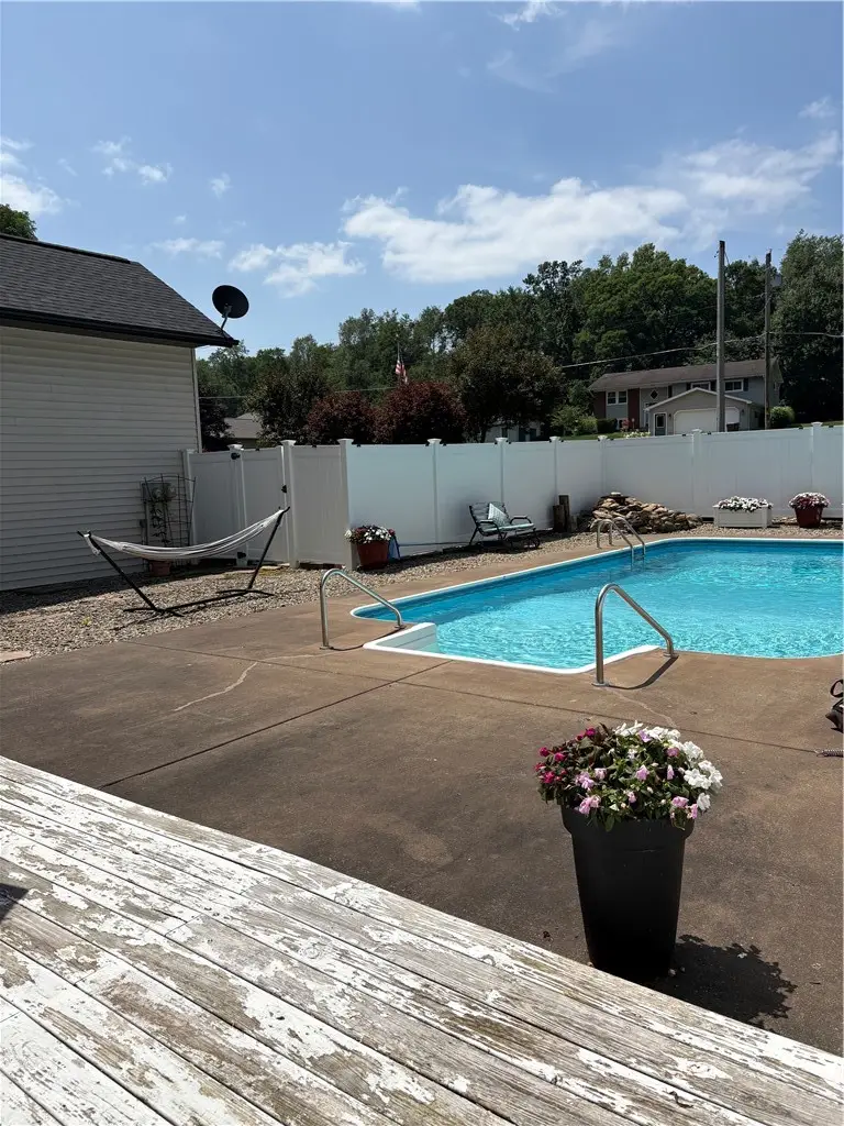 725 Niagara Trl, Mercer, PA 16137 - #2