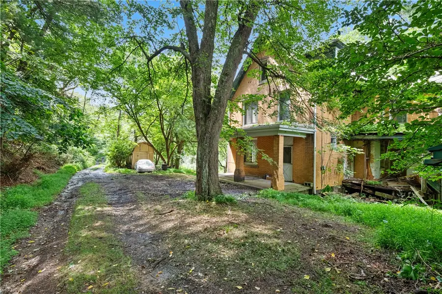 5740 Mamont Rd, Murrysville, PA 15668 - #3