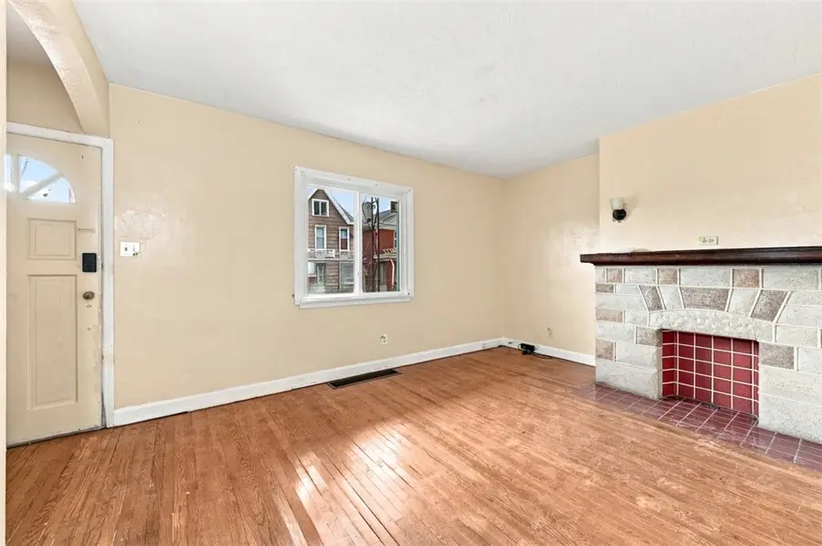 225 Rothman St, Pittsburgh, PA 15210 - #3