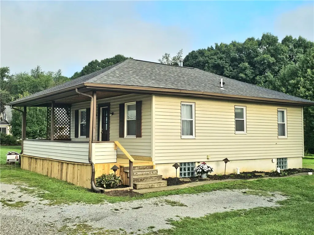 104 Keyline Dr, Beaver Falls, PA 15010 - #1