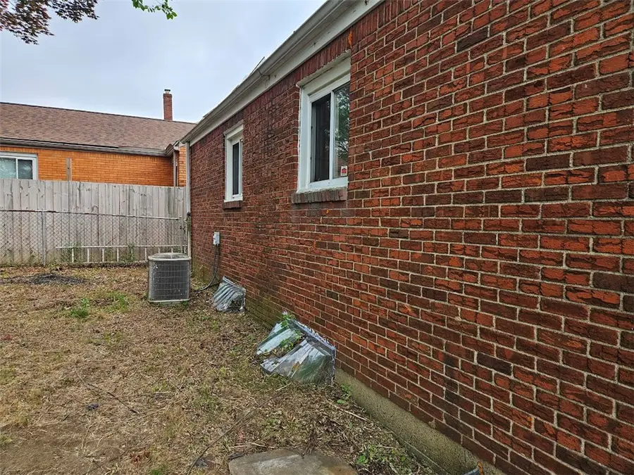 11 Fairfield Ct, Pittsburgh, PA 15201 - #3