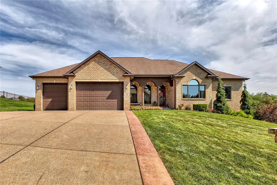 7353 Natalie Ln, North Huntingdon, PA 15642 - #1