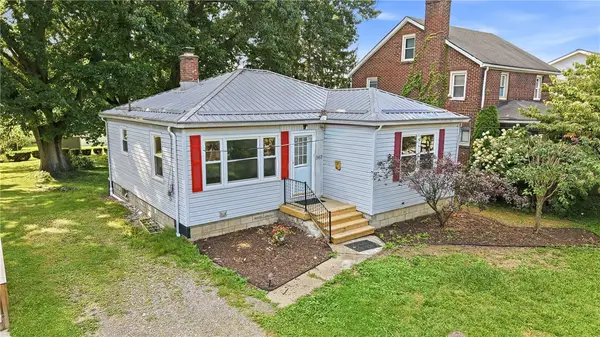 967 Bechtol Ave, Sharon, PA 16146