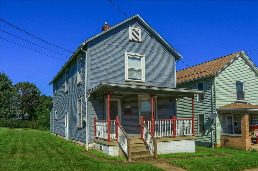 102 13th St, Ellwood City, PA 16117 - #2