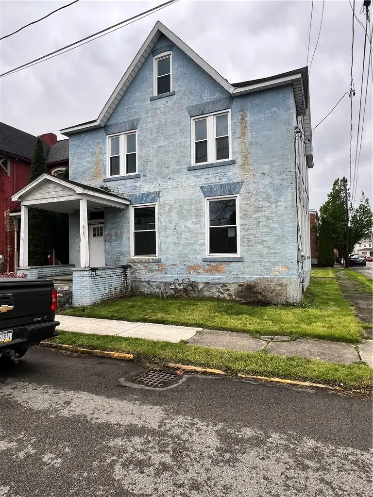 204 S Stewart St, Blairsville, PA 15717 - #1