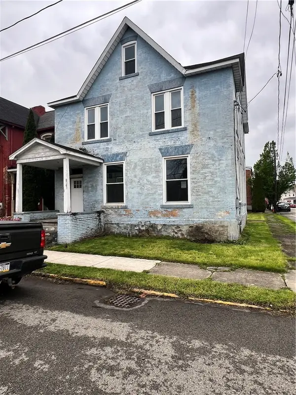 204 S Stewart St, Blairsville, PA 15717