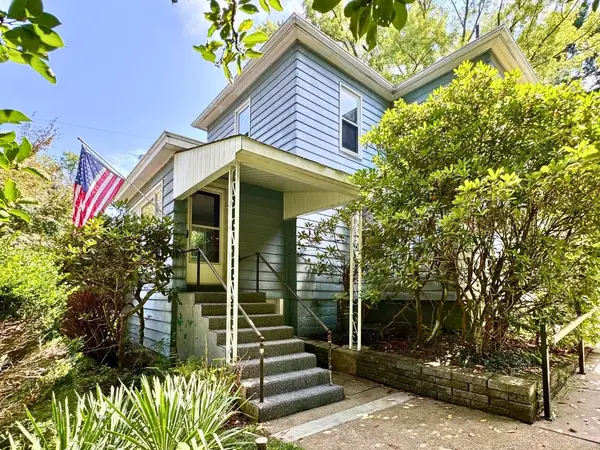 737 Osborne Ln, Crescent, PA 15046