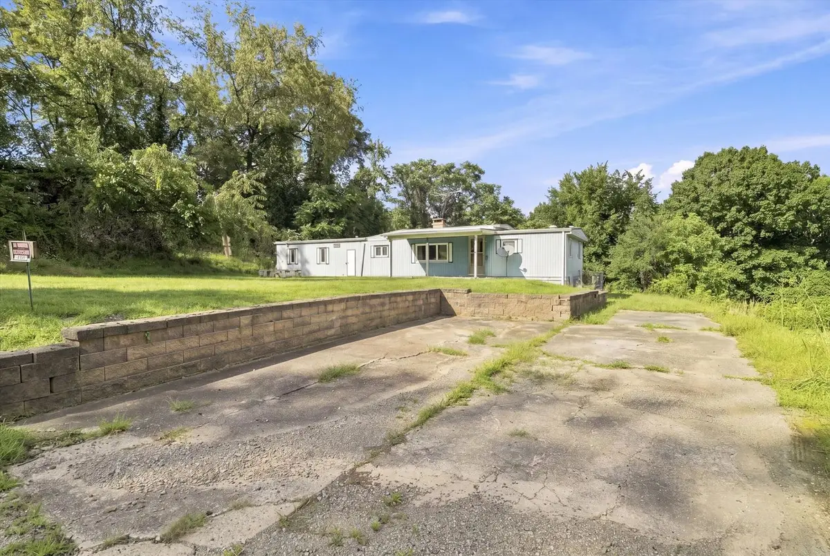 4375 Jolene Lane, New Kensington, PA 15068 - #1