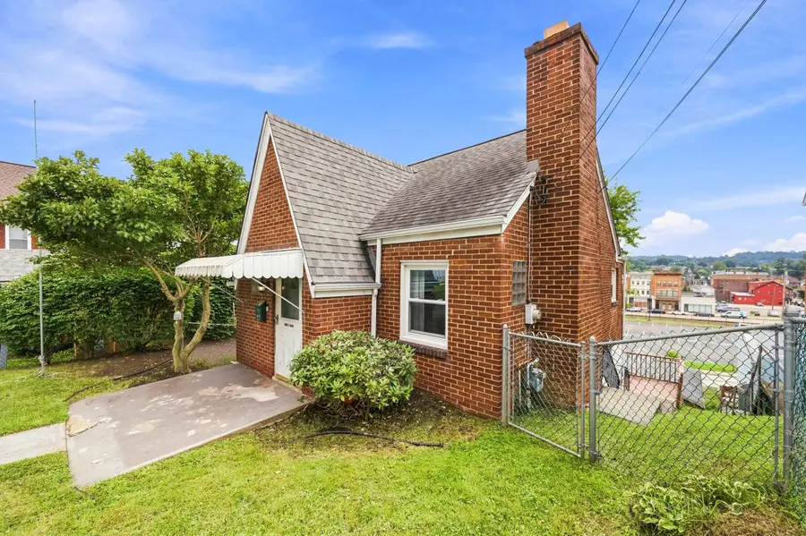 321 5th Avenue, Carnegie, PA 15106 - #2