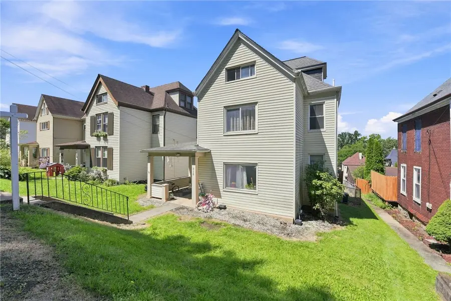 316 Welsh Ave, Wilmerding, PA 15148 - #2