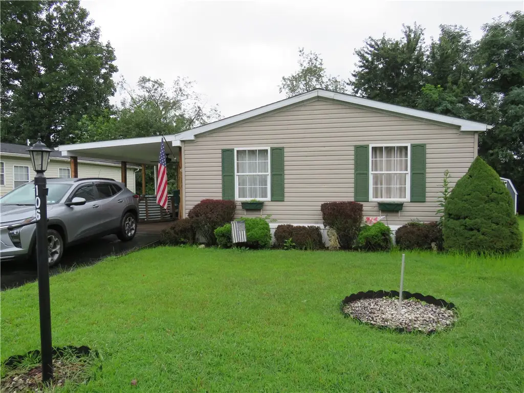 106 Reagan Rd, Mount Pleasant, PA 15666 - #1