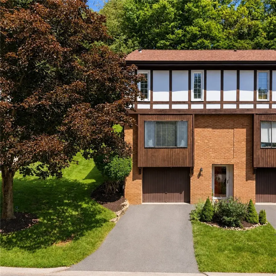 221 Thornberry Dr, Pittsburgh, PA 15237 - #2