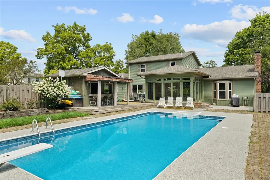 4729 Edinburg Rd, New Castle, PA 16102 - #3