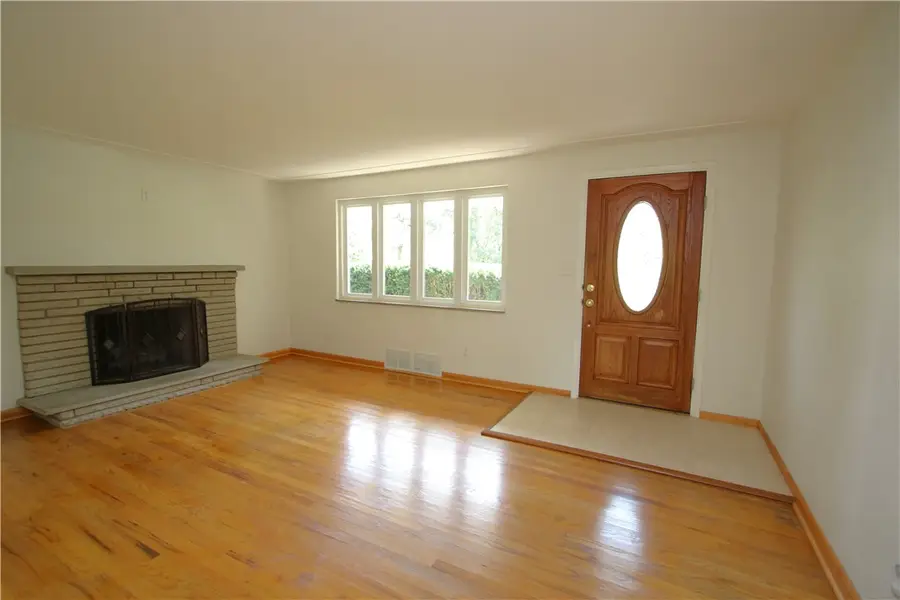 7111 Gayle Drive, Finleyville, PA 15332 - #3