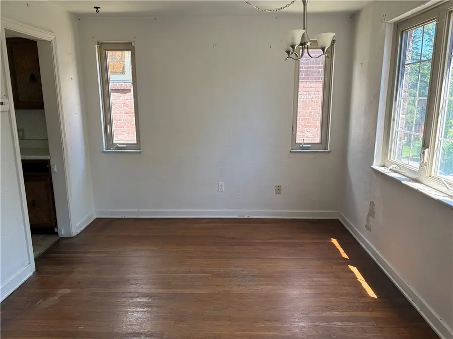 1911 Fairlawn St, Pittsburgh, PA 15221 - #2