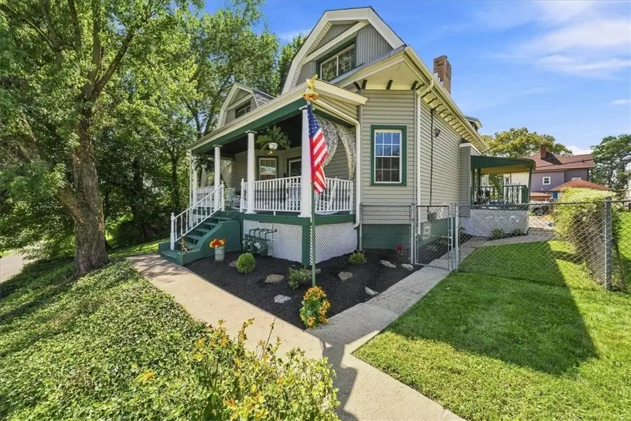 318 Mueller Ave, Pittsburgh, PA 15205 - #3