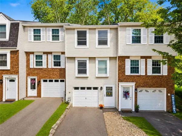 1017 Cottonwood Ct, Cranberry Twp, PA 16066