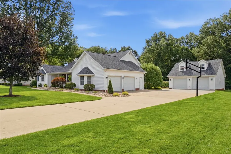 208 Arrowhead Dr, Slippery Rock, PA 16057 - #3
