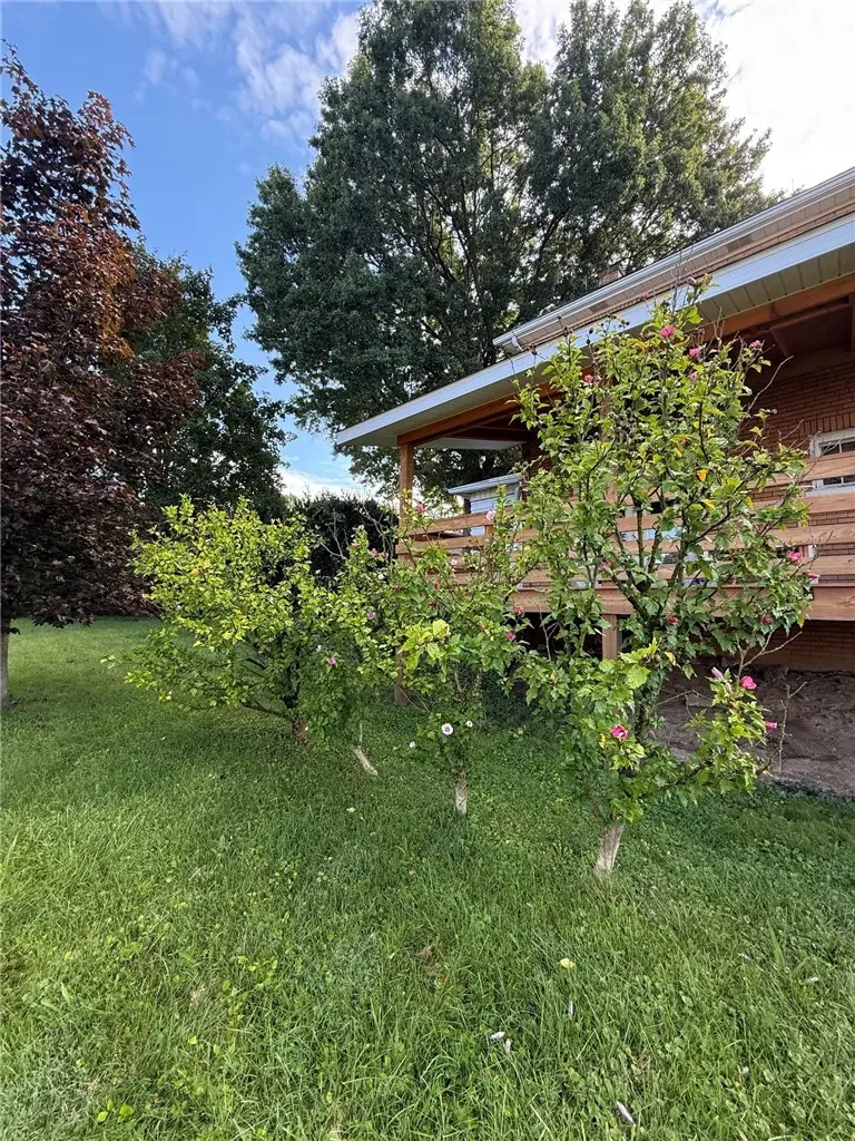 1700 Tyler St, Aliquippa, PA 15001 - #3