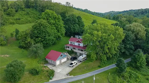 404 Spotted Tail Rd, West Finley, PA 15377