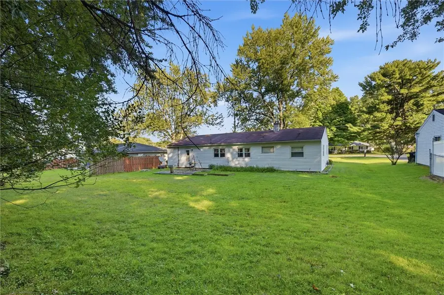 915 Clarksville Rd, Hermitage, PA 16148 - #3