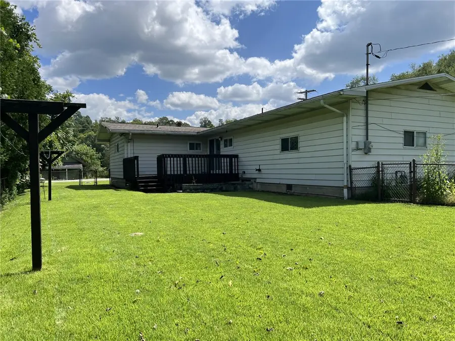 198 Keystone St, Uniontown, PA 15401 - #3