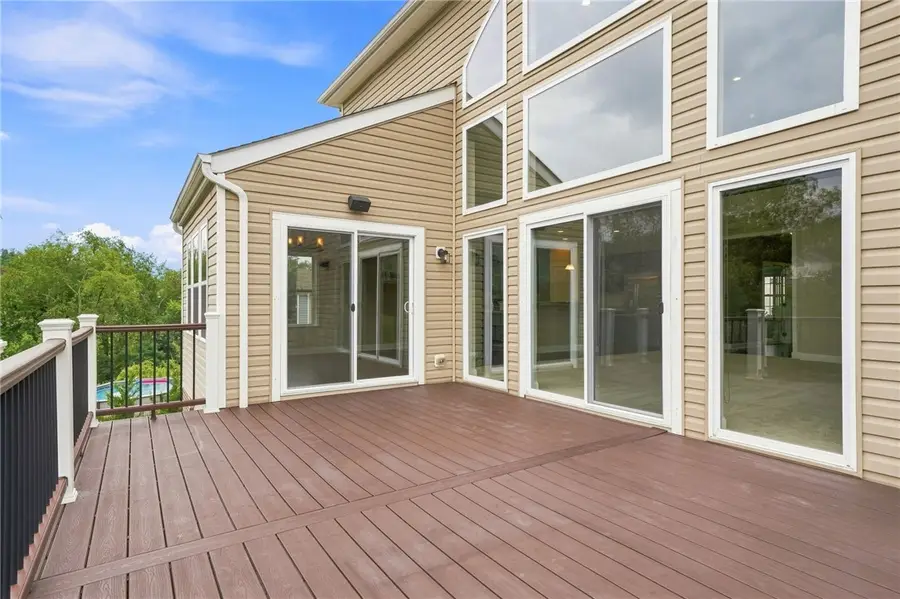 321 Hunters Field Cir, Clairton, PA 15025 - #3