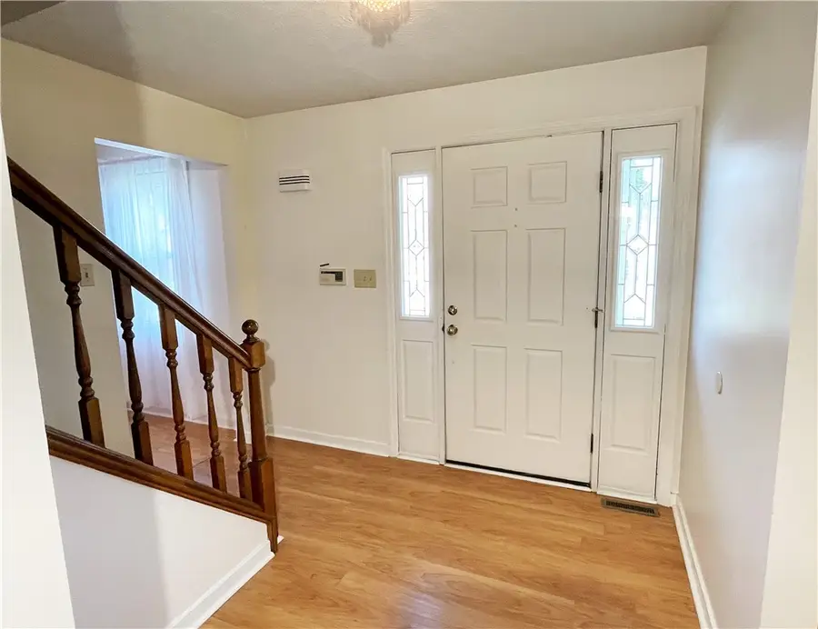 16 Windsor Court, Pittsburgh, PA 15220 - #2
