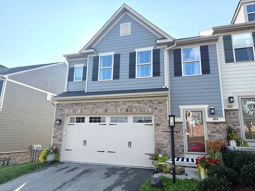 1004 Lampl Lane, Jeannette, PA 15644 - #1