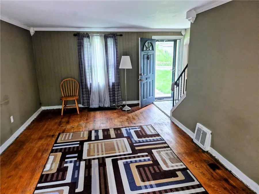 3947 Meadowbrook Blvd, Pittsburgh, PA 15227 - #2