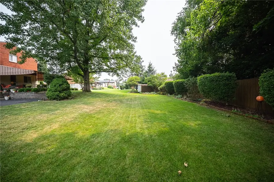 105 Viennese Drive, Pittsburgh, PA 15209 - #2