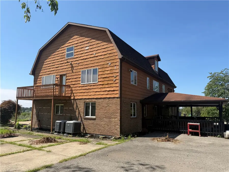 120 Hawkview Lane, Latrobe, PA 15650 - #2