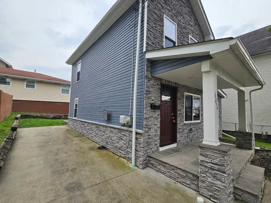 445 Ohio Ave, Rochester, PA 15074 - #2