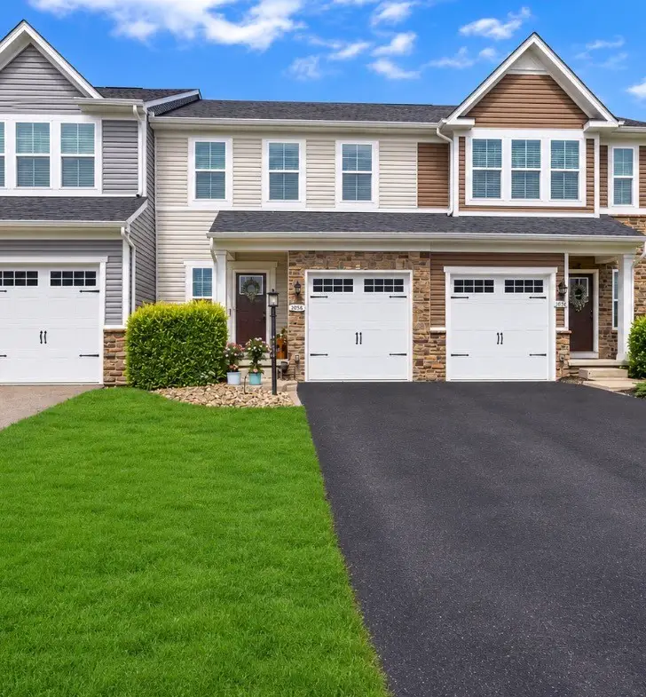 2056 Cade Dr, Monaca, PA 15061 - #1