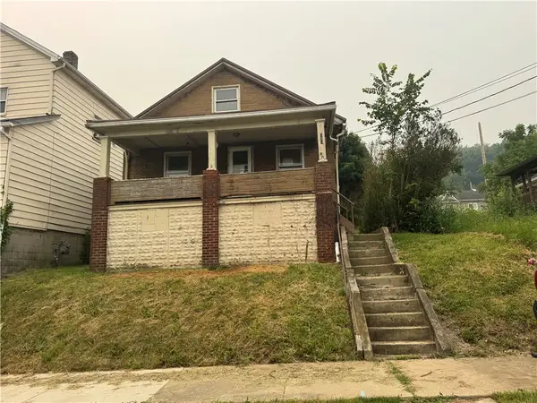 323 Summit Ave, Ellwood City, PA 16117