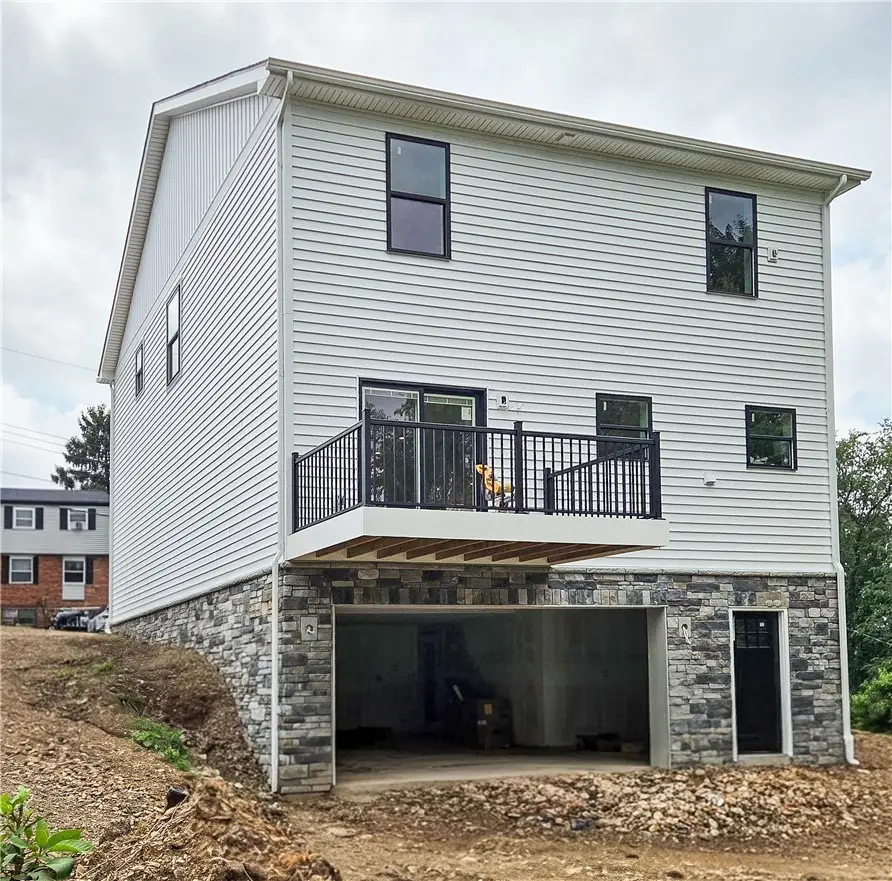 208 Grant Ave., Pittsburgh, PA 15237 - #3