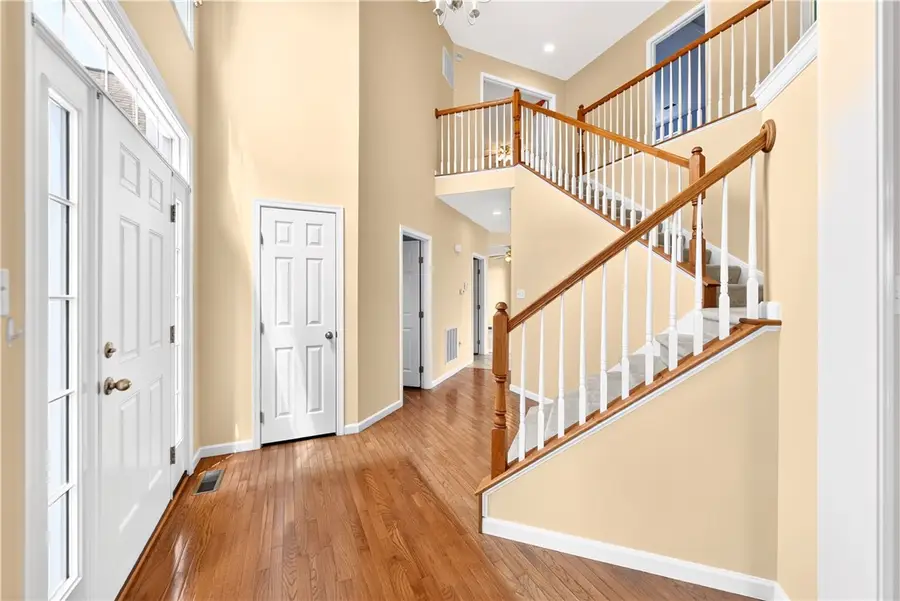 111 Walnut Dr, McKees Rocks, PA 15136 - #3
