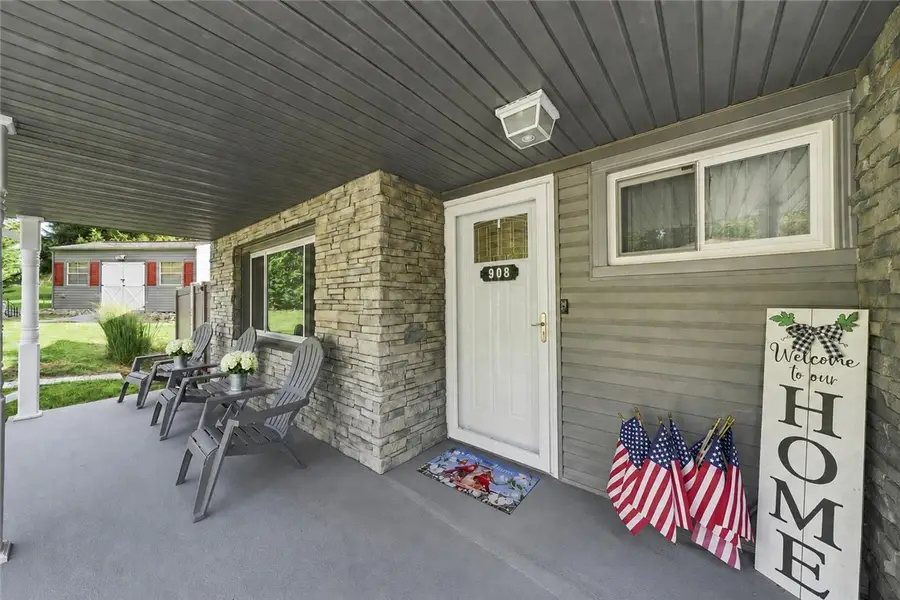 908 Sunset Drive, Greensburg, PA 15601 - #2