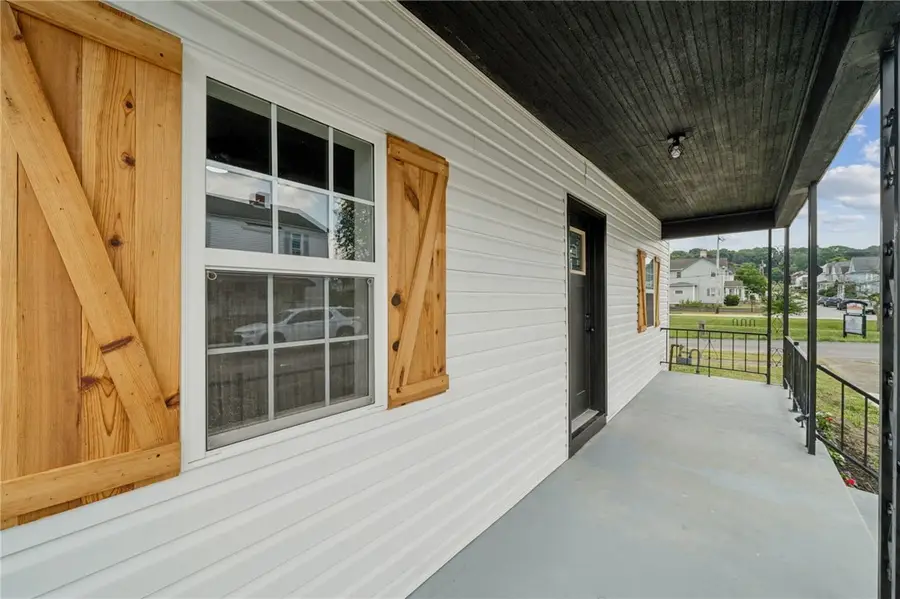 524 Brinker Ave, Latrobe, PA 15650 - #2