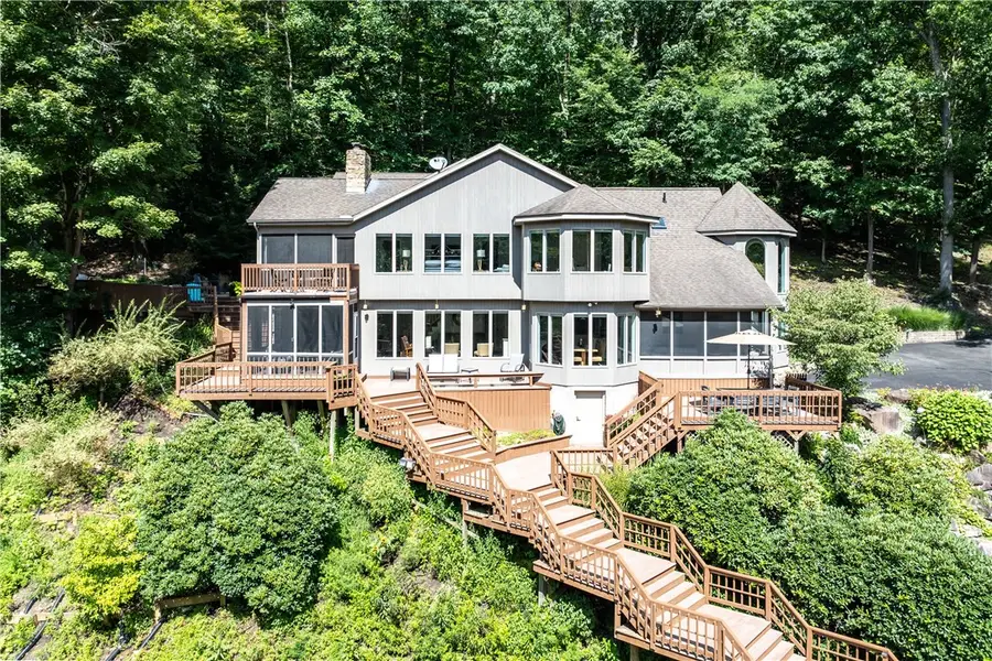 207 Youngstown Ridge Rd, Ligonier, PA 15658 - #2
