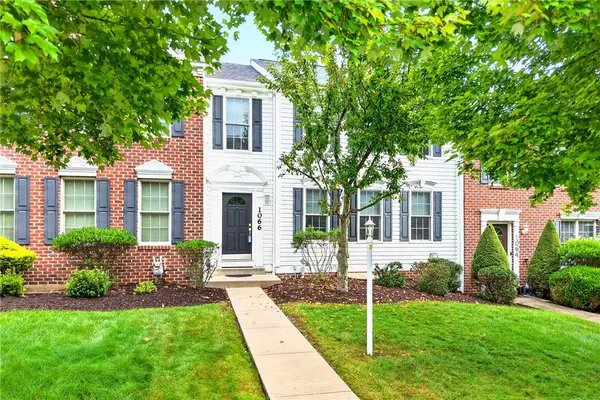1066 Woodlawn Dr, Canonsburg, PA 15317
