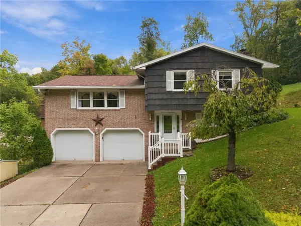 702 Woodside Dr, Jeannette, PA 15644