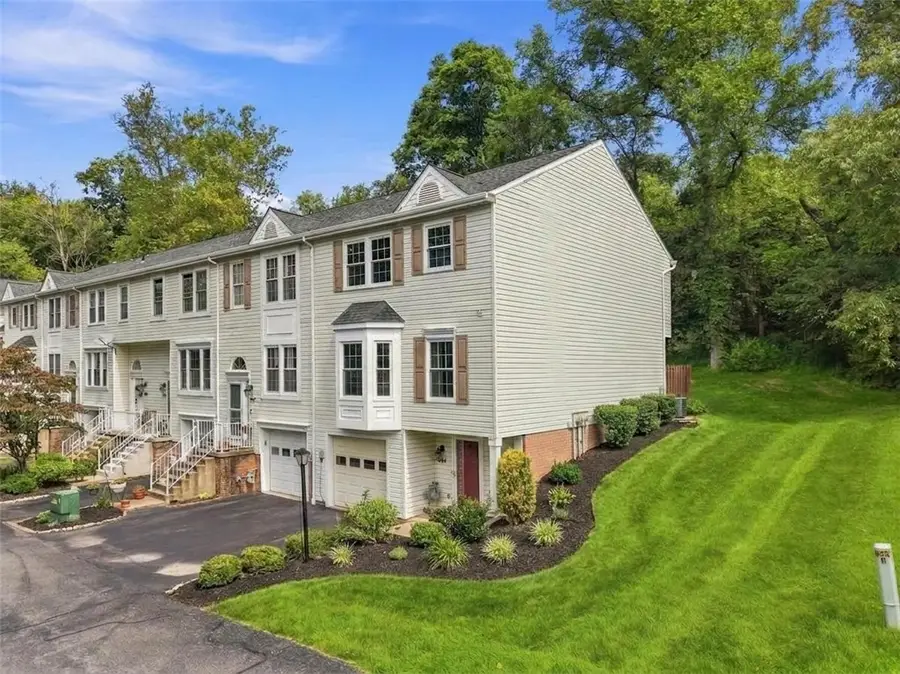 475 Cherryhill Dr, Bridgeville, PA 15017 - #3