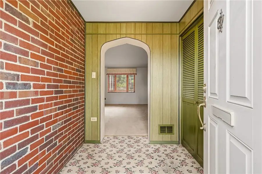 4325 Mckee Drive, Pittsburgh, PA 15236 - #3