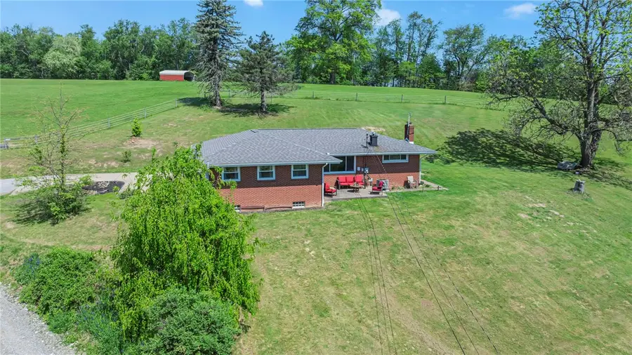 383 Ridgemont Dr, Midland, PA 15059 - #2