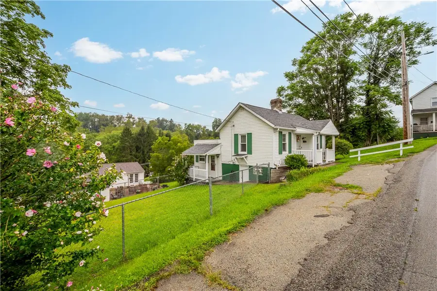 119 Short St, Bentleyville, PA 15314 - #3