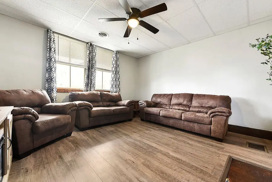 120 E Coffee St, Uniontown, PA 15401 - #2